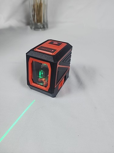 Laser level with green cross - with,